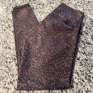 DYI Signature Tight Leggings